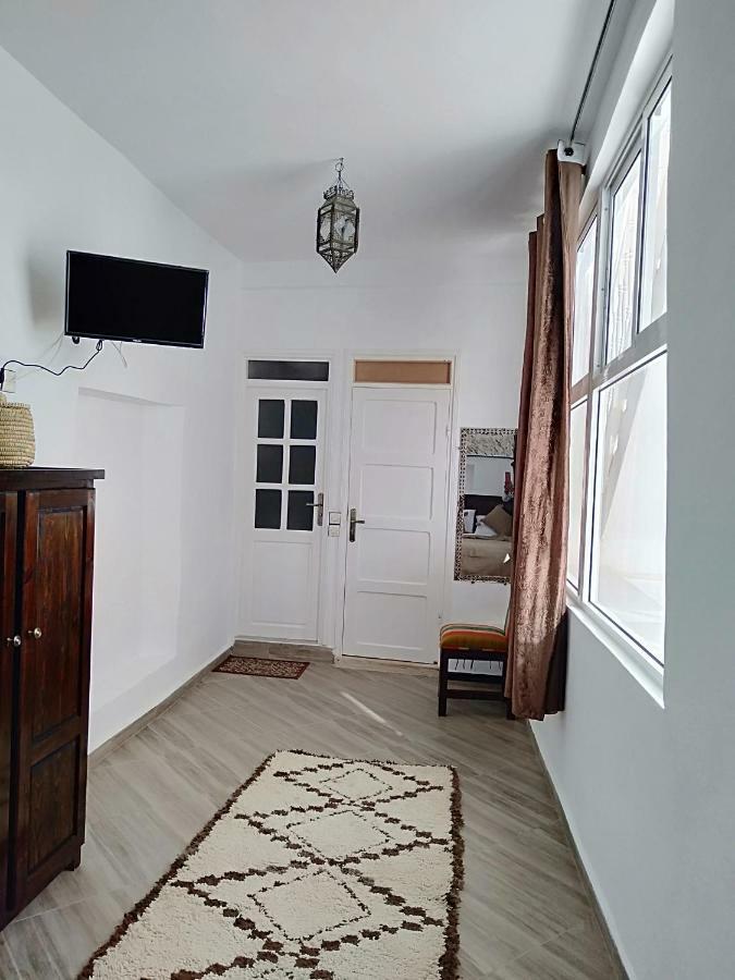 Appartements La Grotte 에사우이라 외부 사진