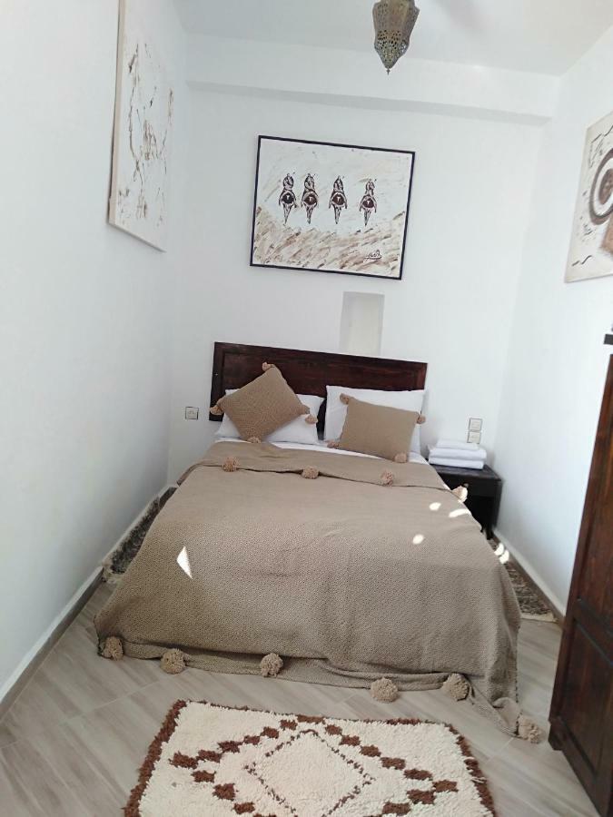 Appartements La Grotte 에사우이라 외부 사진