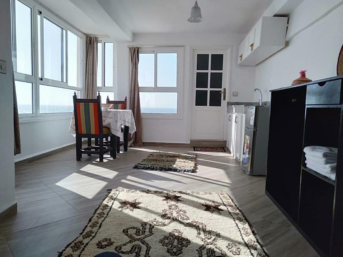 Appartements La Grotte 에사우이라 외부 사진