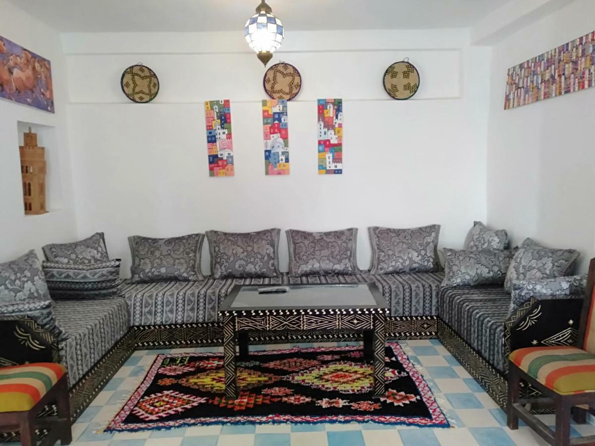 Appartements La Grotte 에사우이라 외부 사진