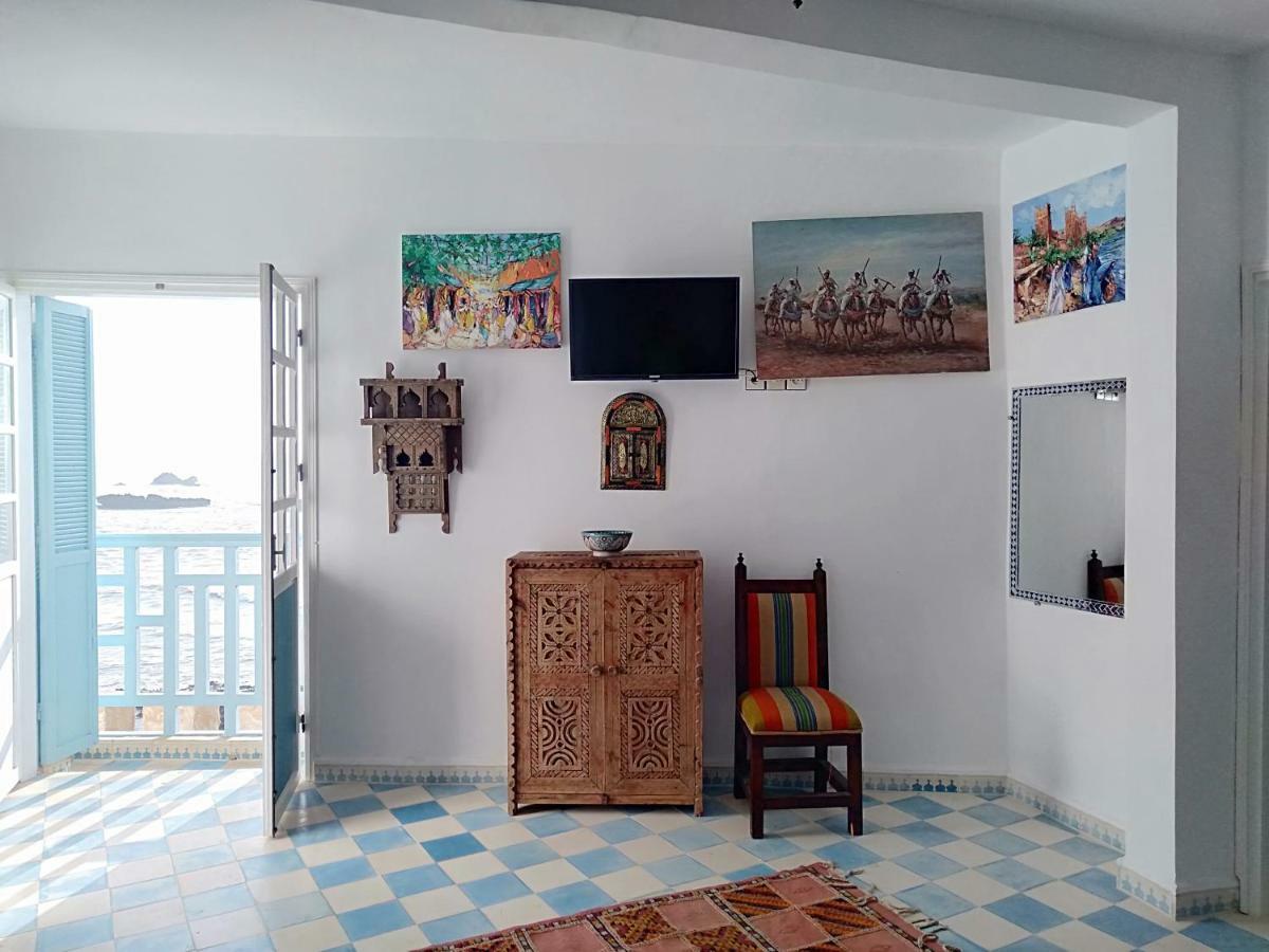 Appartements La Grotte 에사우이라 외부 사진