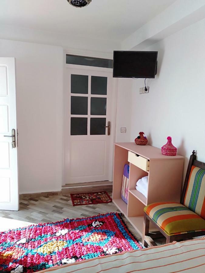 Appartements La Grotte 에사우이라 외부 사진