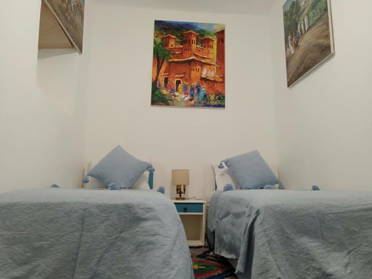 Appartements La Grotte 에사우이라 외부 사진