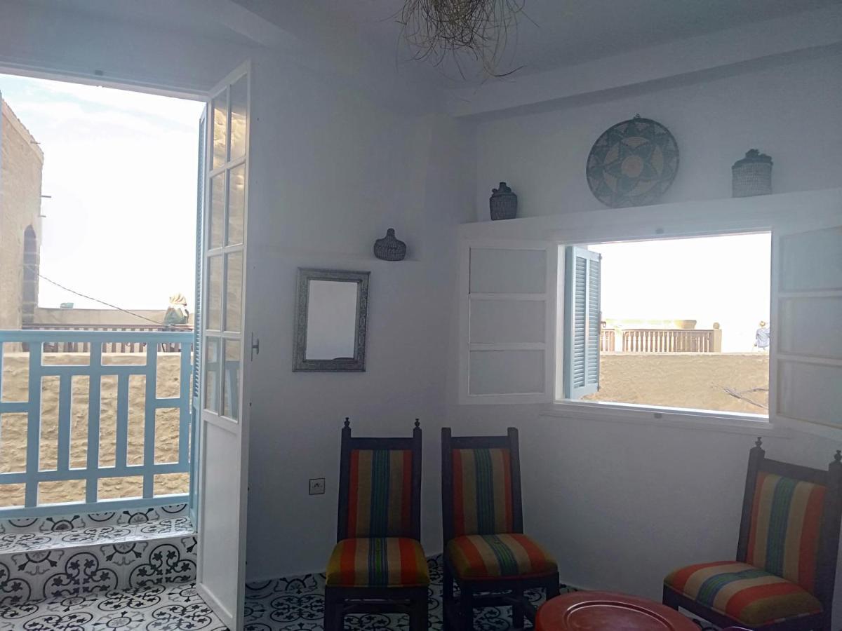 Appartements La Grotte 에사우이라 외부 사진