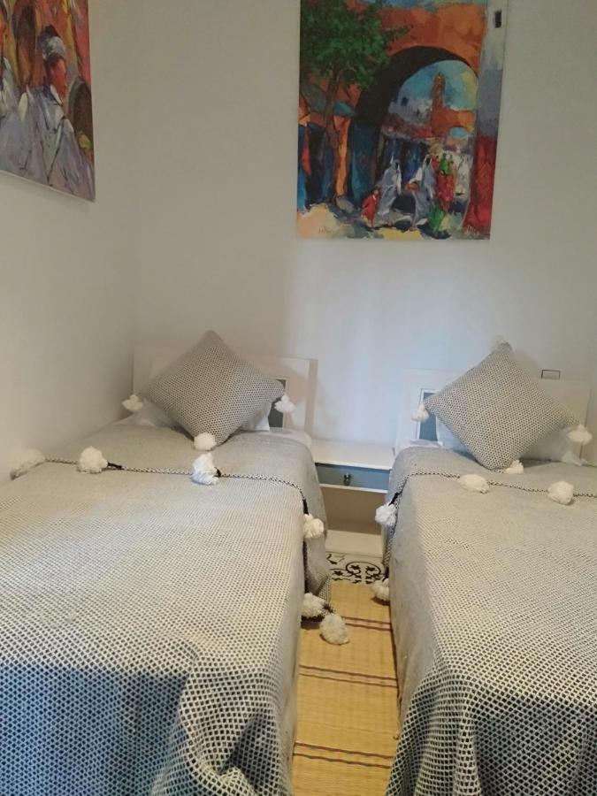Appartements La Grotte 에사우이라 외부 사진